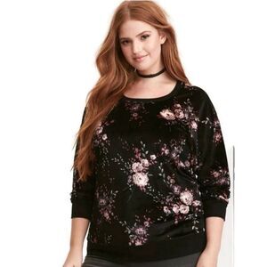 Torrid  Black Velvet  Rose Pink Floral Print Pullover Sweatshirt Plus Size